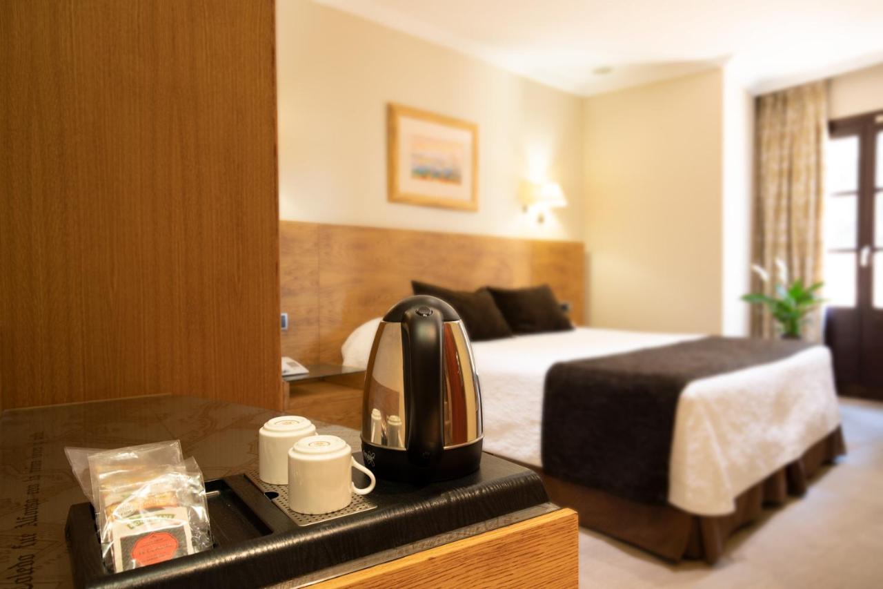 Hotel San Juan De Los Reyes Tolède Extérieur photo