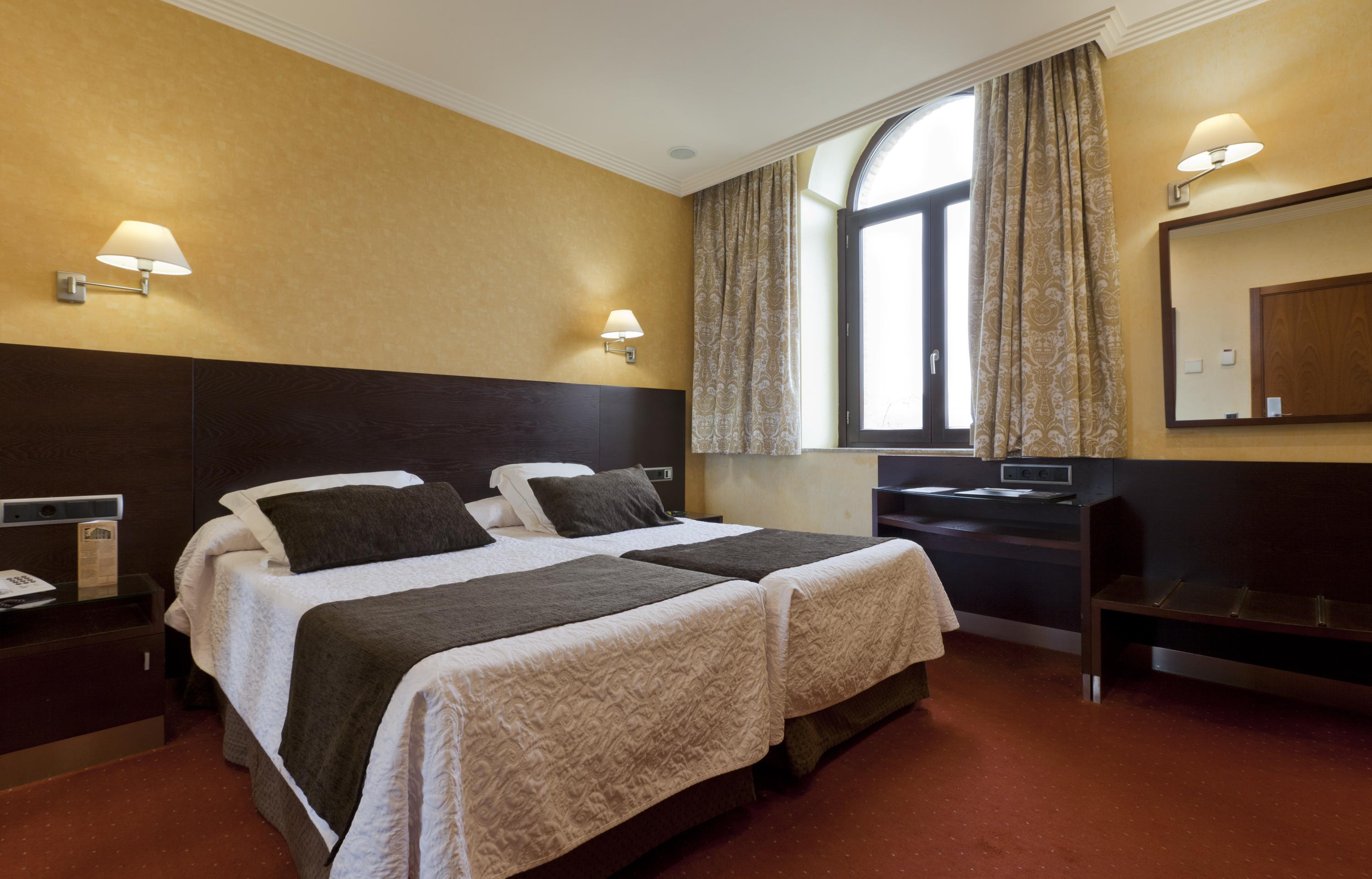 Hotel San Juan De Los Reyes Tolède Extérieur photo
