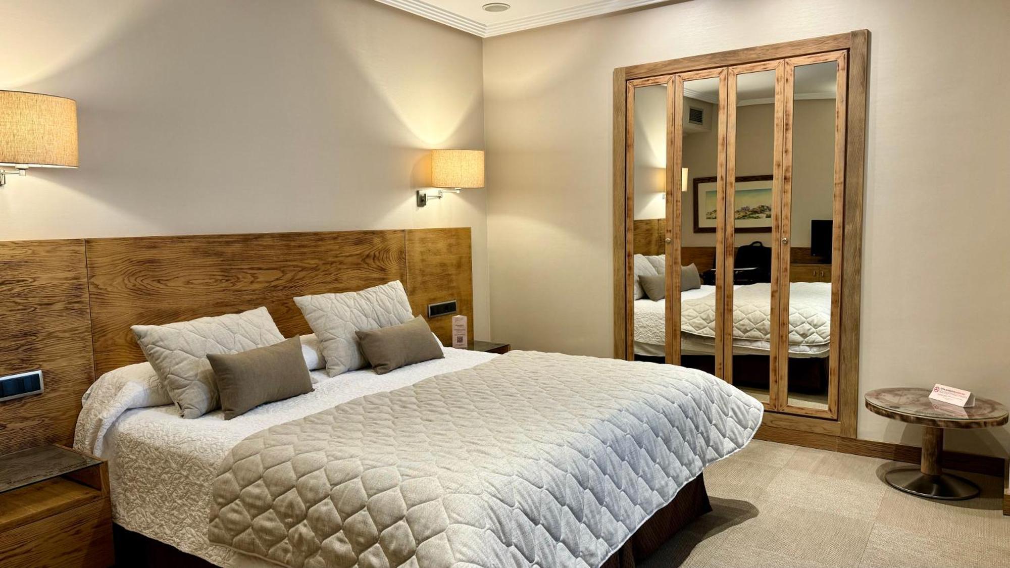 Hotel San Juan De Los Reyes Tolède Extérieur photo